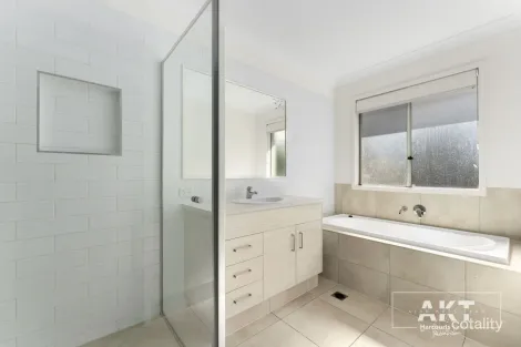 Property photo of 38 Shilin Street Yarrabilba QLD 4207