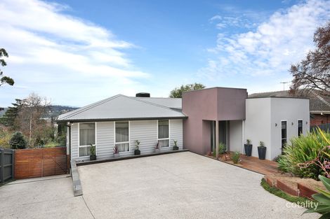 18 St Andrews Dr, Chirnside Park, VIC 3116