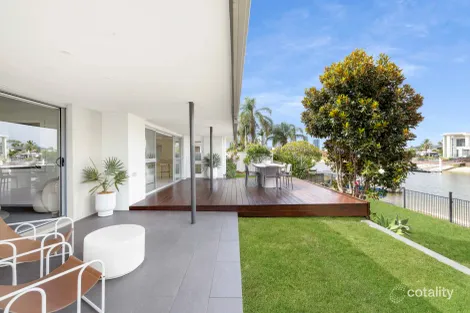 Property photo of 25 Beverley Crescent Broadbeach Waters QLD 4218