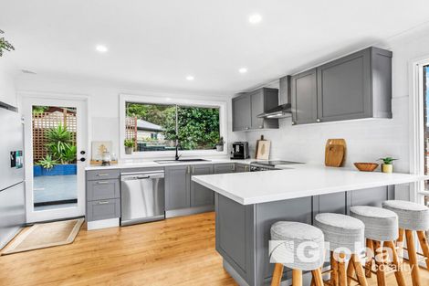 Property photo of 10 Taranaki Place Macquarie Hills NSW 2285