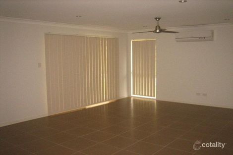 Property photo of 33 Hanover Drive Pimpama QLD 4209