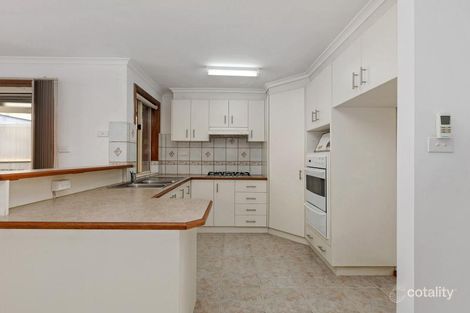 Property photo of 28 Langhorne Street Altona Meadows VIC 3028