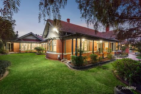 Property photo of 19 Oakwood Avenue Brighton VIC 3186