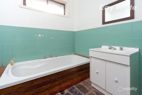 Property photo of 46 Kennedy Street Howlong NSW 2643