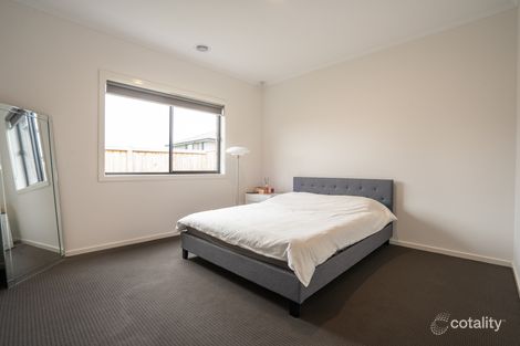 21 Urquhart St, Mickleham, VIC 3064