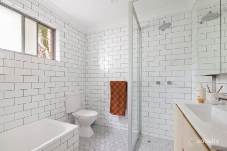 Property photo of 12/12 Fairway Close Manly Vale NSW 2093
