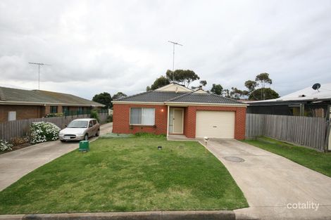 2/6 Lawless Ct, Breakwater, VIC 3219