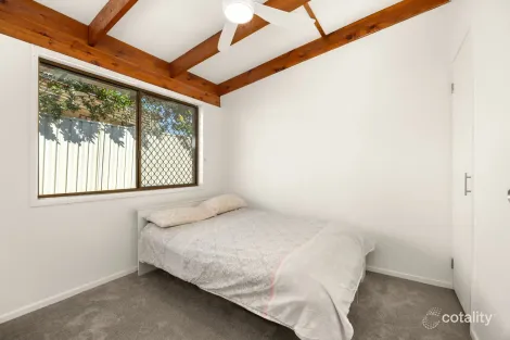 Property photo of 3 Etna Close Riverhills QLD 4074