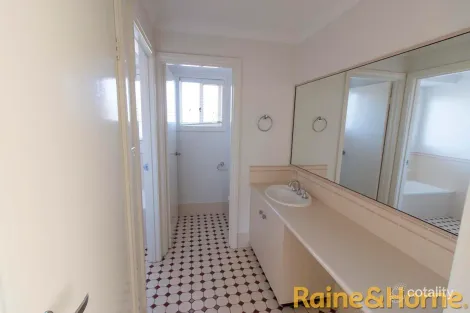 Property photo of 57 Websdale Drive Dubbo NSW 2830