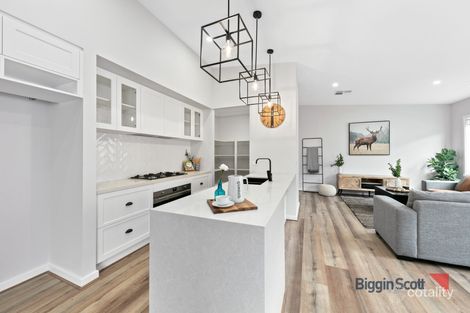 Property photo of 2 Realm Walk Truganina VIC 3029