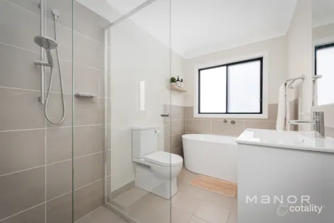 Property photo of 12 Robbins Road Box Hill NSW 2765