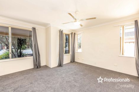 Property photo of 22 Weeloo Road Waggrakine WA 6530