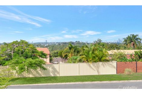Property photo of 26 Jabiluka Drive Highland Park QLD 4211