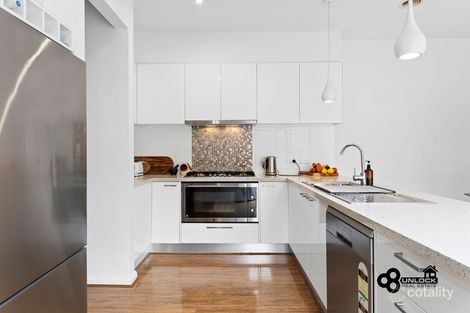 Property photo of 10 Coberley Way Cranbourne North VIC 3977