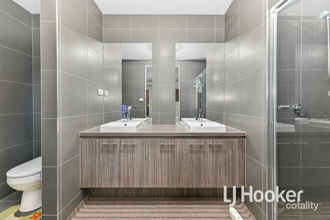 Property photo of 20 Odeon Avenue Clyde North VIC 3978