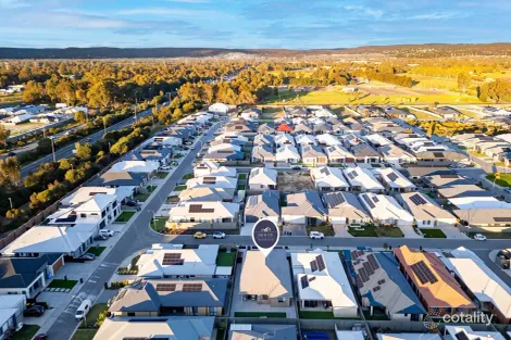 Property photo of 6 Sevenoaks Way Caversham WA 6055
