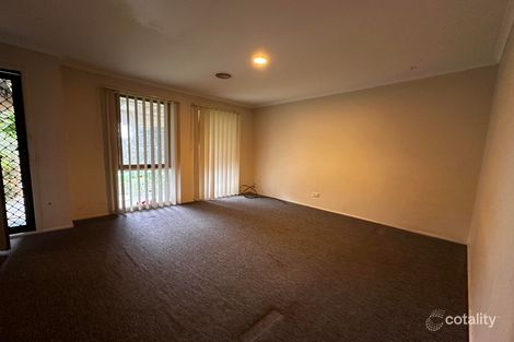 Property photo of 18 Hillview Rise Hampton Park VIC 3976
