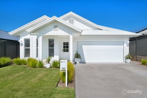 Property photo of 25 Windsail Lane Vincentia NSW 2540