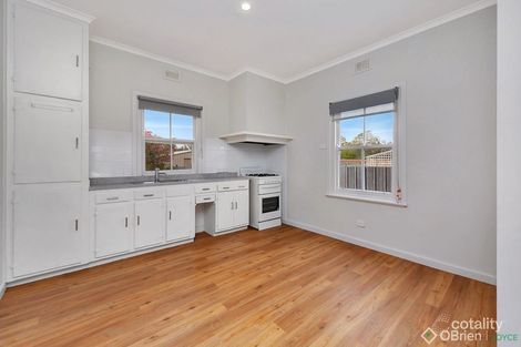 Property photo of 18 Smith Crescent Wangaratta VIC 3677