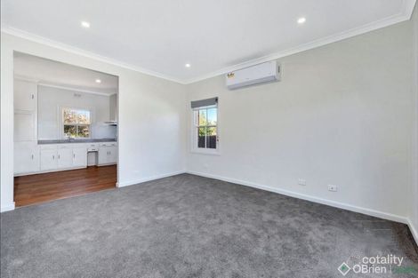 Property photo of 18 Smith Crescent Wangaratta VIC 3677