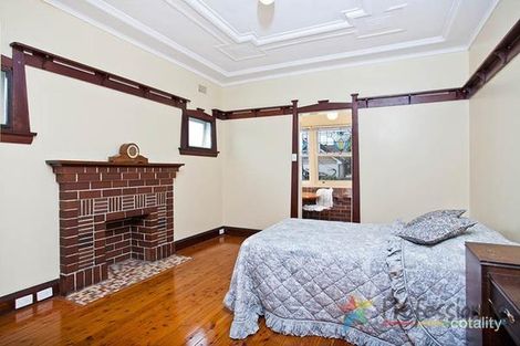 Property photo of 17 Allawah Avenue Carss Park NSW 2221