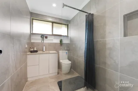 Property photo of 23 Myuna Drive Kings Park VIC 3021