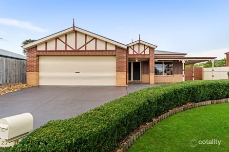 27 Nightingale Cres, Berwick, VIC 3806