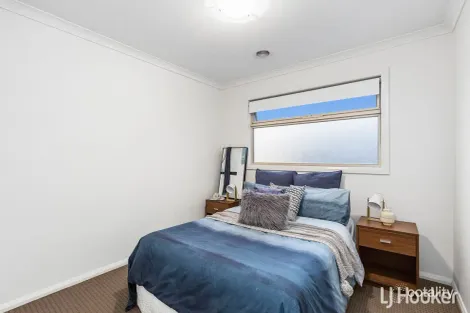Property photo of 2B Corboy Close Point Cook VIC 3030