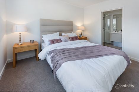Property photo of 330/65 Gordons Road South Morang VIC 3752