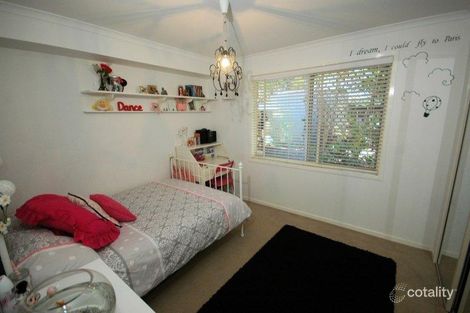 Property photo of 90 Flinders Crescent Forest Lake QLD 4078
