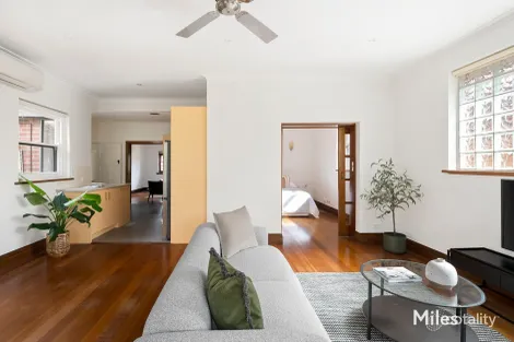 Property photo of 110 St Elmo Road Ivanhoe VIC 3079