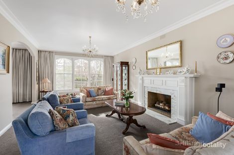 Property photo of 39 Larbert Avenue Balwyn North VIC 3104
