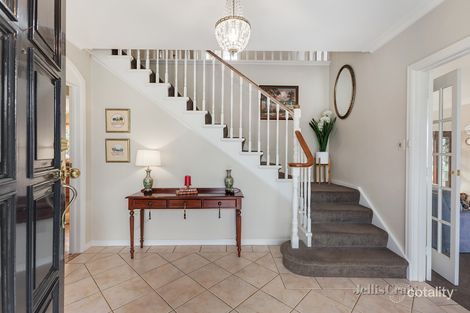 Property photo of 39 Larbert Avenue Balwyn North VIC 3104