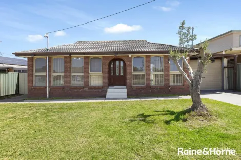 Property photo of 29 Atheldene Drive St Albans VIC 3021