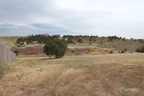 9 Darley Dr, Darley, VIC 3340