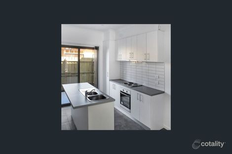 Property photo of 28 Cassius Circuit Cranbourne North VIC 3977