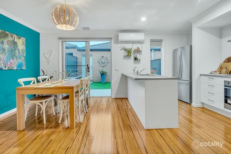 Property photo of 16 Parkforest Walk Craigieburn VIC 3064