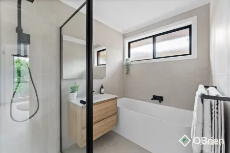 Property photo of 6 Heath Mews Langwarrin VIC 3910