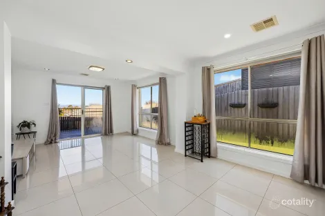 Property photo of 24 Murrjinelle Circuit Bonner ACT 2914
