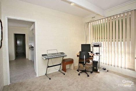 Property photo of 11 Webb Street Seaford VIC 3198