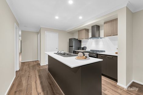 Property photo of 7 Hammond Road Cranbourne West VIC 3977