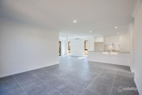 Property photo of 6 Barron Court Pimpama QLD 4209