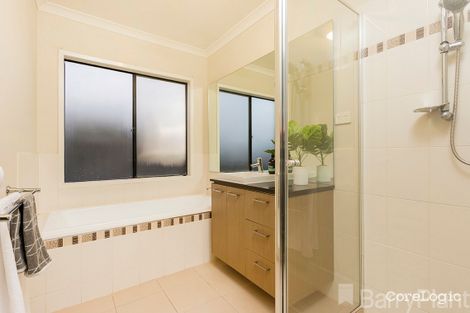 Property photo of 28 Pearce Circuit Point Cook VIC 3030