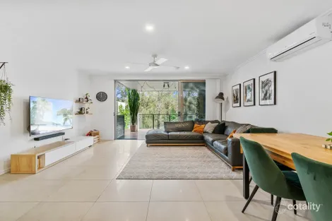 Property photo of 94 Florabella Drive Robina QLD 4226