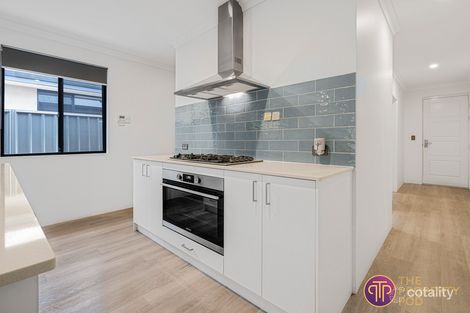 Property photo of 31 Basset Way Southern River WA 6110