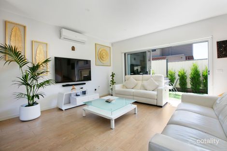 2/7 Loddon Ave, Reservoir, VIC 3073