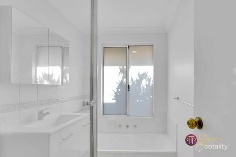 Property photo of 52 Grand Ocean Boulevard Port Kennedy WA 6172