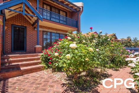 Property photo of 3/33 Central Road Kalamunda WA 6076