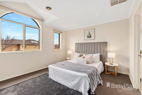 Property photo of 27 Lemon Gum Parade Bundoora VIC 3083