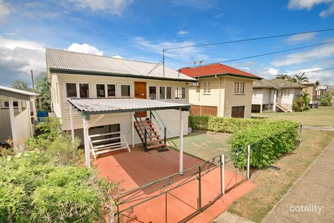 33 Fisher St, Manly, QLD 4179
